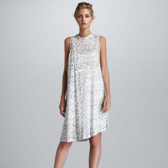 Elizabeth and James Dresses & Skirts - NWT Elizabeth and James Vinnie Tank Dress